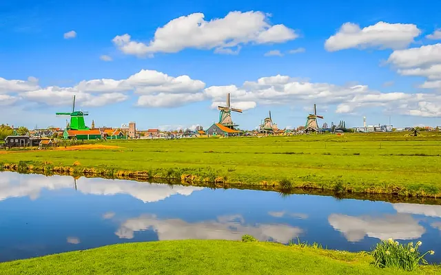 Zaanse Schans, Edam, Volendam & Marken Tour